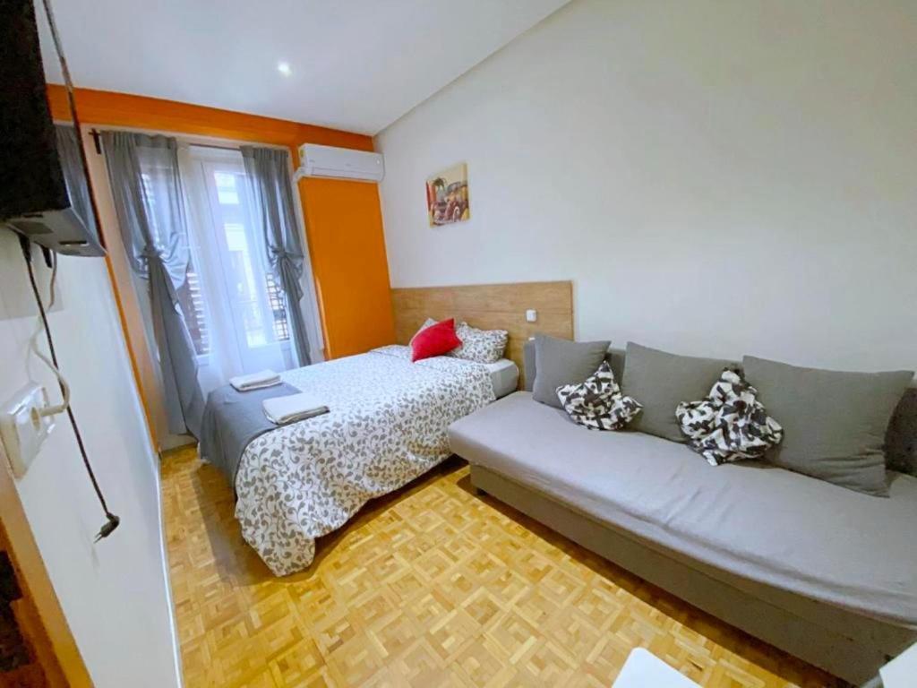 Apartamentos Travelstep La Latina 마드리드 외부 사진